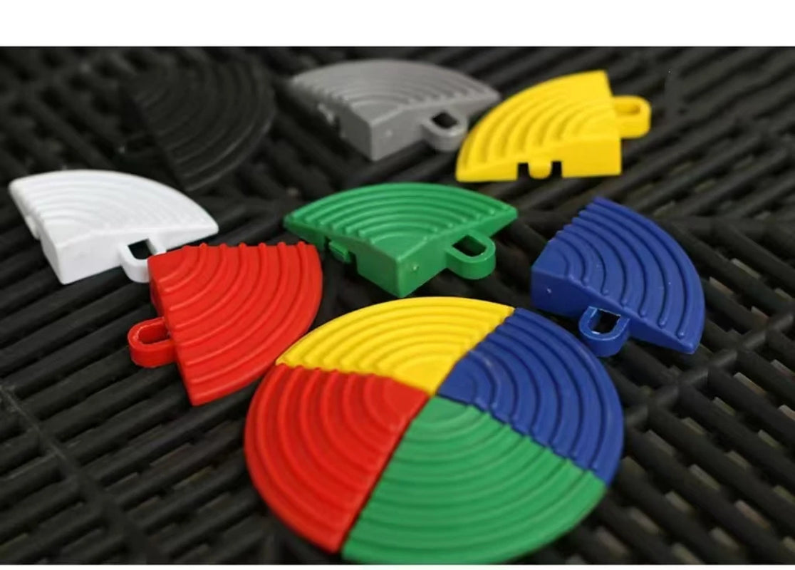 Interlocking Workshop Flooring Modern Free Flow PP Garage Floor Tiles for Home Car Wash Graphic Design Solution