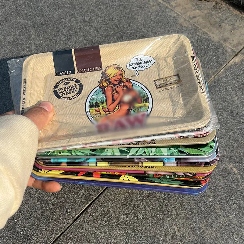 180*125MM Metal Rolling Tray Storage Tinplate Plate Tool Cigarette Smoking Accessories Kitchen Tools Various Pattern Designs