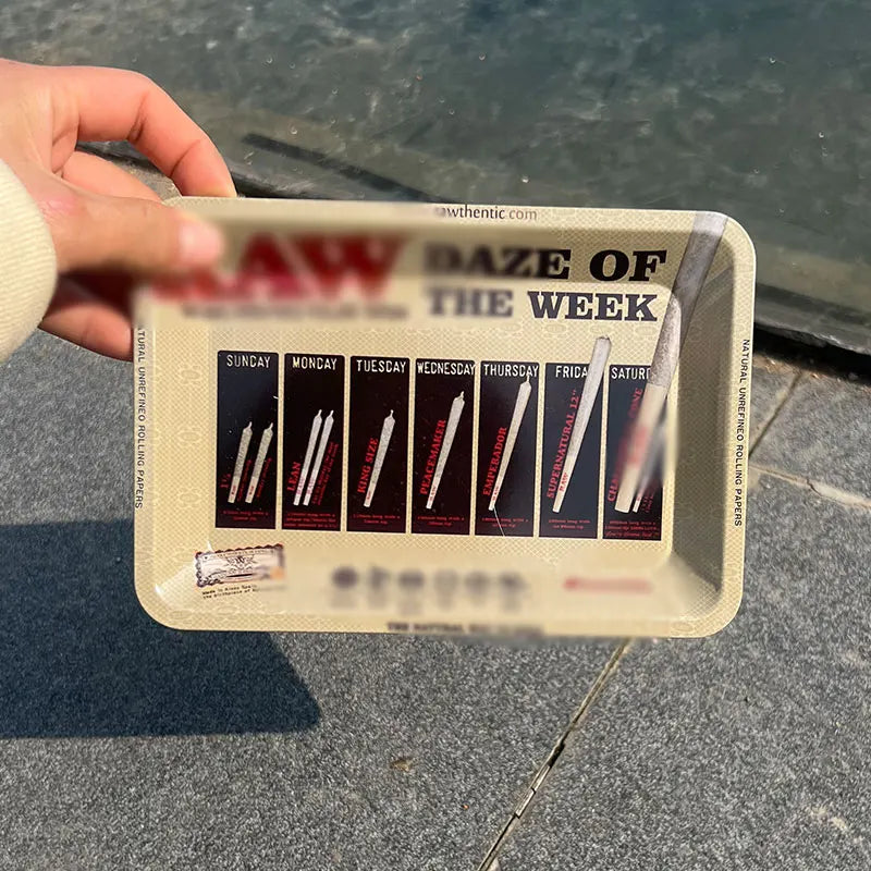 180*125MM Metal Rolling Tray Storage Tinplate Plate Tool Cigarette Smoking Accessories Kitchen Tools Various Pattern Designs